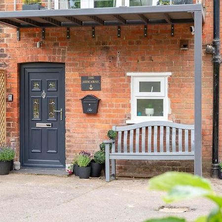 The Hideaway Luxury 5* 2 Bed Garden Apartment スカーバラ エクステリア 写真