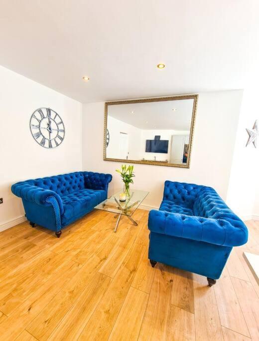 The Hideaway Luxury 5* 2 Bed Garden Apartment スカーバラ エクステリア 写真