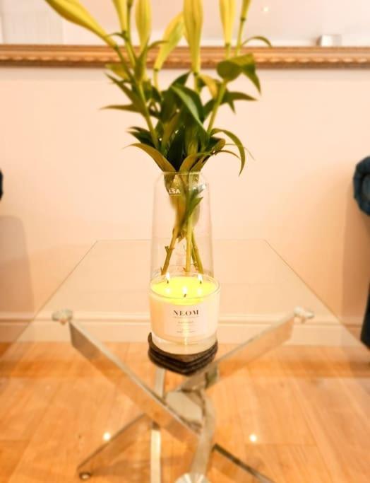 The Hideaway Luxury 5* 2 Bed Garden Apartment スカーバラ エクステリア 写真